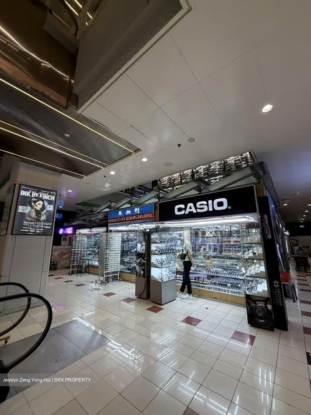 Peninsula Shopping Complex (D6), Retail #553567831